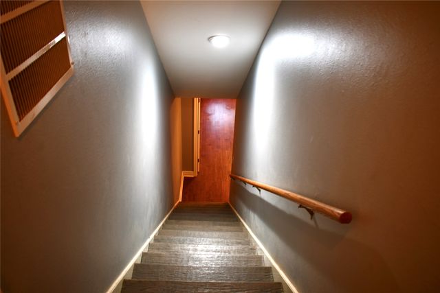 908 Mccoy Drive, Irving, TX 75062