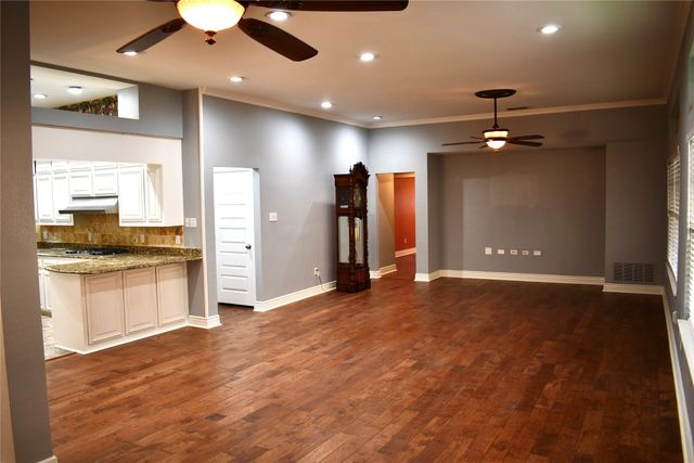 908 Mccoy Drive, Irving, TX 75062