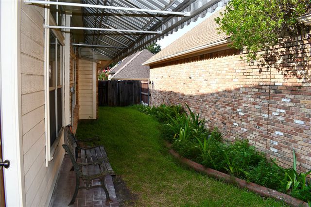 908 Mccoy Drive, Irving, TX 75062