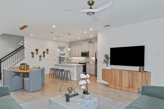 1054 GOLDEN WILLOW COURT, Brandon, FL 33511