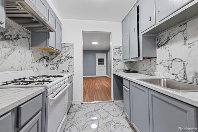 21034 Audrey Avenue, Warren, MI 48091