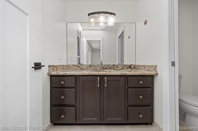 2000 Matthew Street, Commerce Twp, MI 48390