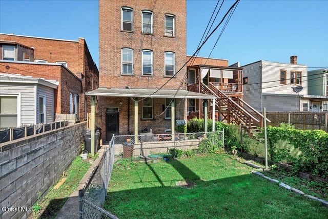 1040 5th Avenue, Troy, NY 12180