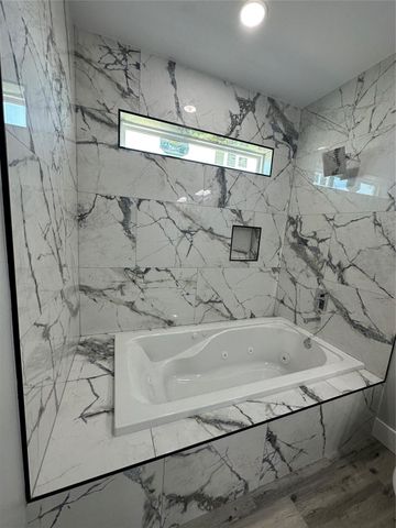 18035 Shaman Drive, Galveston, TX 77554