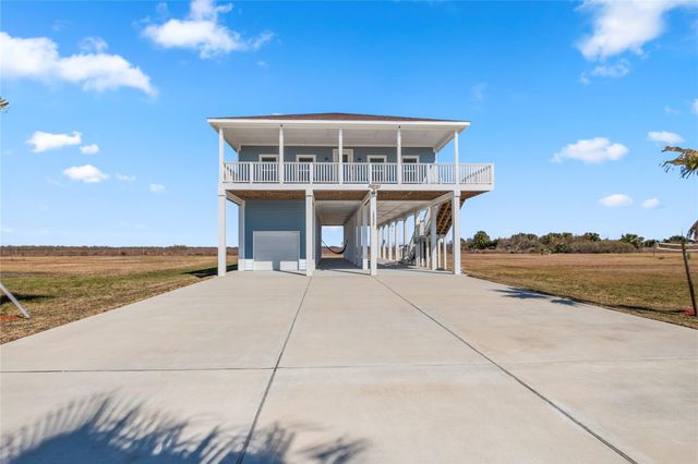 18035 Shaman Drive, Galveston, TX 77554