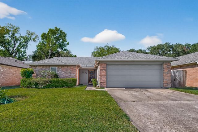 2510 Old Fort Road, Sugar Land, TX 77479