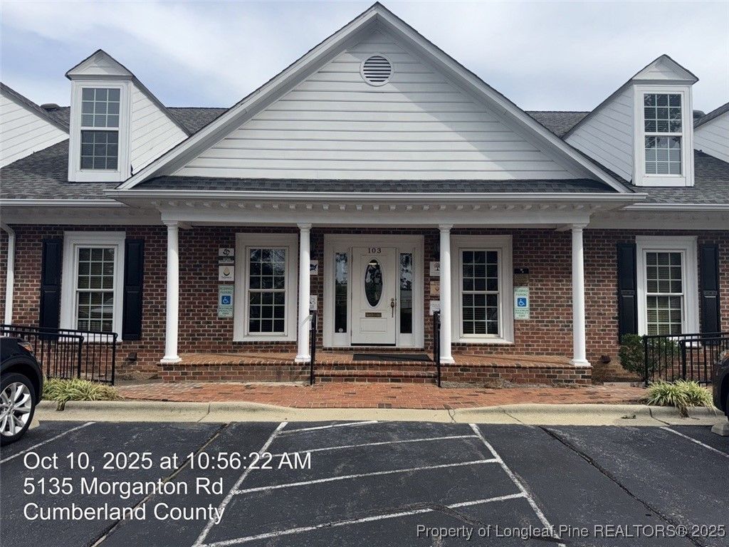 5135 Morganton Road 103 Room 111, Fayetteville, NC 28314