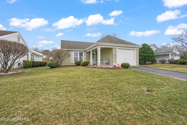 33 Appleby Place, Manchester, NJ 08759