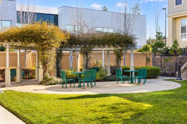 1033 Lyon Terrace, Sunnyvale, CA 94089