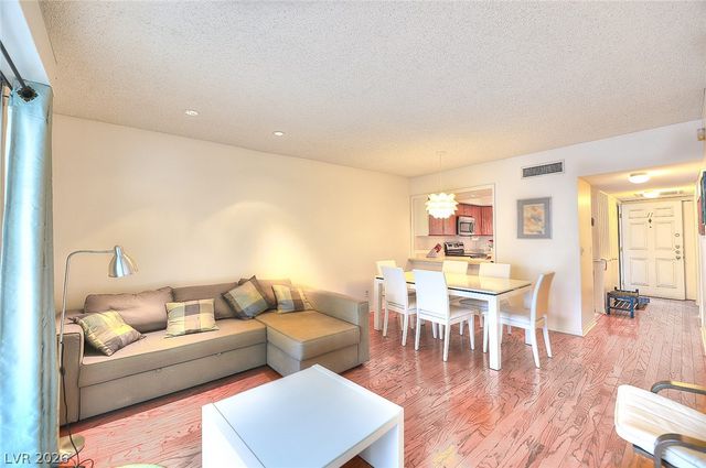 3823 South Maryland Parkway K11, Las Vegas, NV 89119