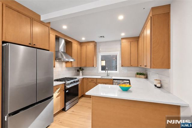 30 Irving Street 2, Montclair, NJ 07042