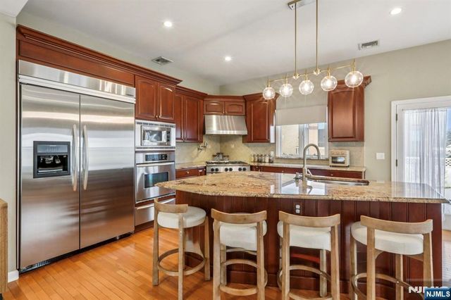 28 George Street, Saddle Brook, NJ 07663
