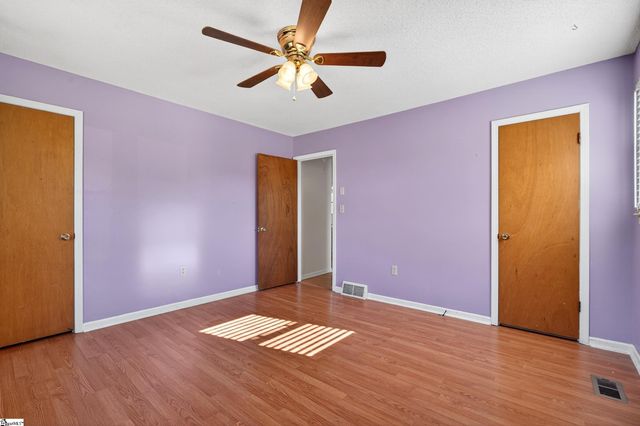 109 Edgewood Avenue, Easley, SC 29640