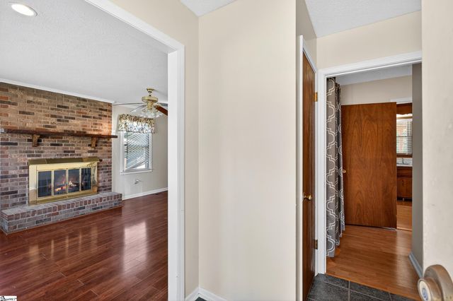 109 Edgewood Avenue, Easley, SC 29640