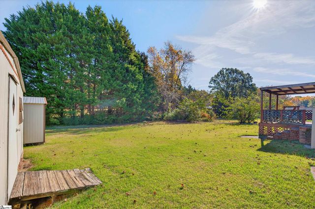 109 Edgewood Avenue, Easley, SC 29640