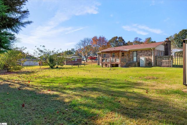 109 Edgewood Avenue, Easley, SC 29640