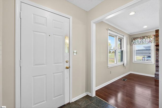 109 Edgewood Avenue, Easley, SC 29640