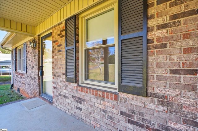 109 Edgewood Avenue, Easley, SC 29640