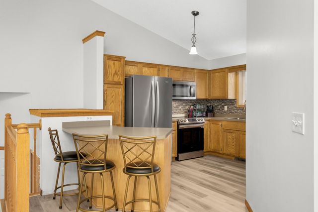 25578 Forest Boulevard, Wyoming, MN 55092