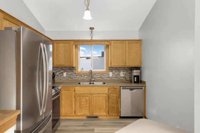 25578 Forest Boulevard, Wyoming, MN 55092