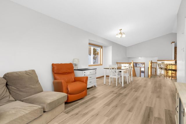 25578 Forest Boulevard, Wyoming, MN 55092