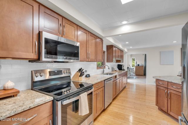 5 Forsgate Drive, Freehold, NJ 07728