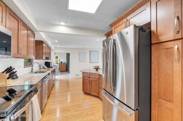 5 Forsgate Drive, Freehold, NJ 07728