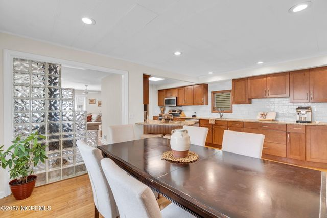 5 Forsgate Drive, Freehold, NJ 07728