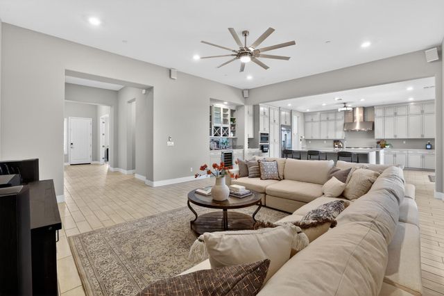 6002 Louis Way, El Dorado Hills, CA 95762