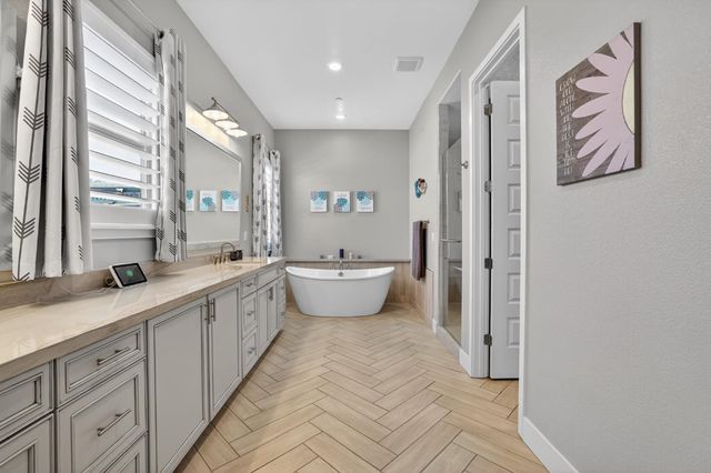 6002 Louis Way, El Dorado Hills, CA 95762