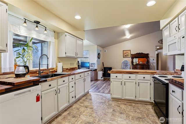 9509 237th Street E, Graham, WA 98338