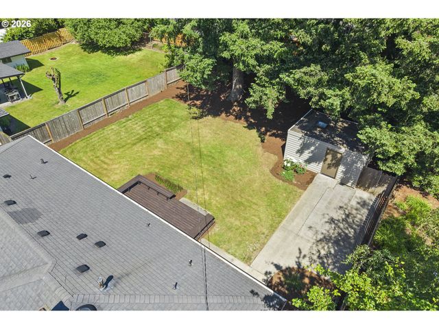 2140 Sw KNOLLCREST Dr, Portland, OR 97225