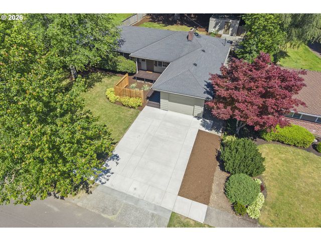 2140 Sw KNOLLCREST Dr, Portland, OR 97225