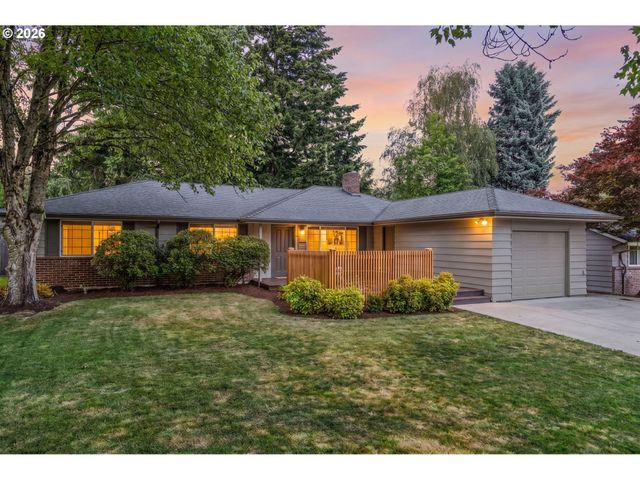 2140 Sw KNOLLCREST Dr, Portland, OR 97225