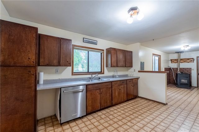 308 1st Street N, Ryegate, MT 59074