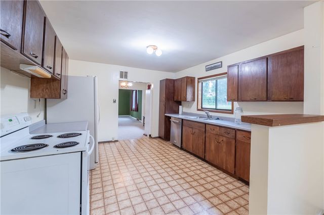 308 1st Street N, Ryegate, MT 59074