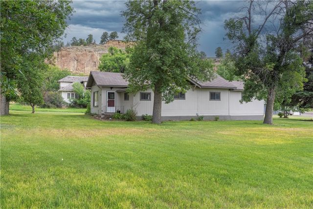 308 1st Street N, Ryegate, MT 59074