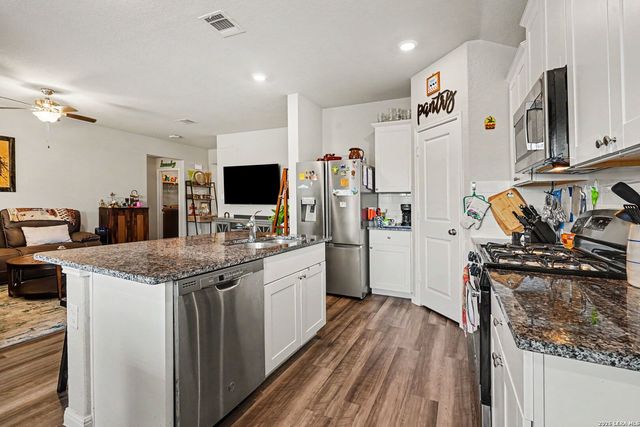 518 Moonvine Way, New Braunfels, TX 78130