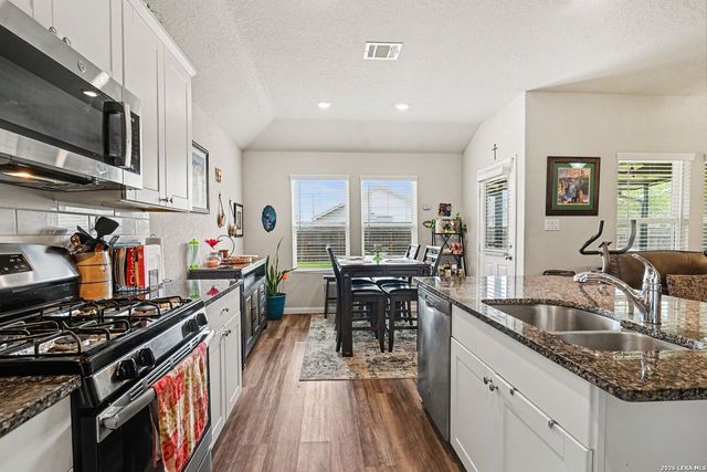 518 Moonvine Way, New Braunfels, TX 78130