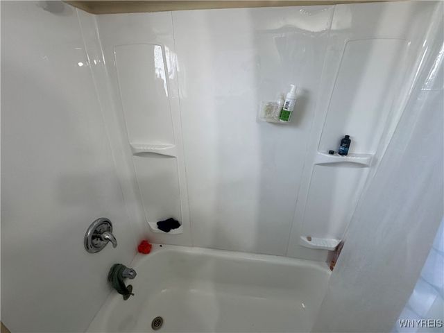 62 Sumner Place, Buffalo, NY 14211