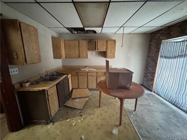 62 Sumner Place, Buffalo, NY 14211