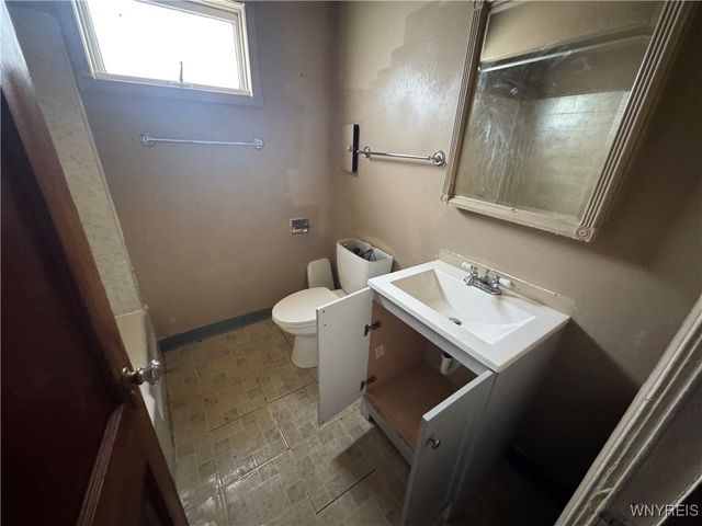 62 Sumner Place, Buffalo, NY 14211