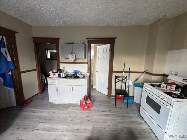 62 Sumner Place, Buffalo, NY 14211