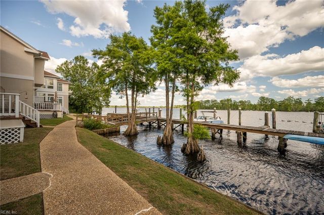 103 Continental DR # 3, Elizabeth City, NC 27909