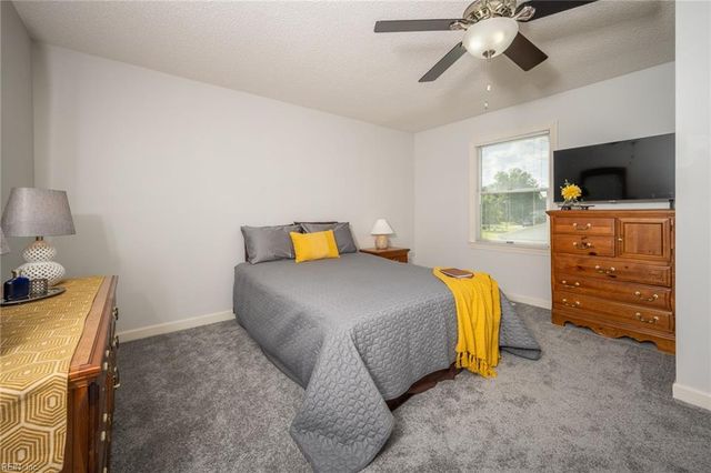 103 Continental DR # 3, Elizabeth City, NC 27909