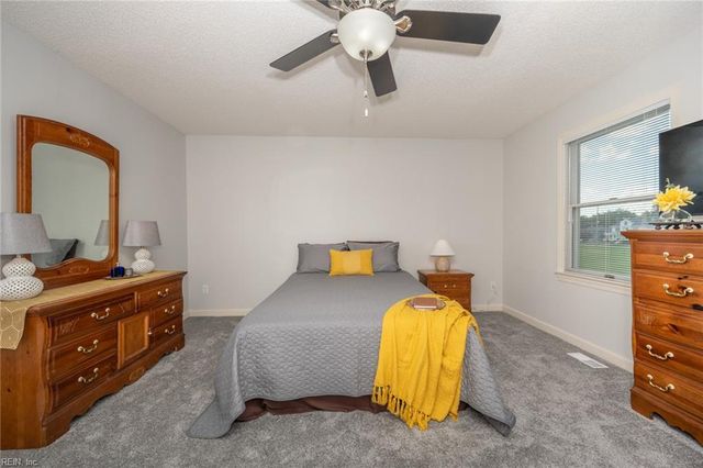 103 Continental DR # 3, Elizabeth City, NC 27909