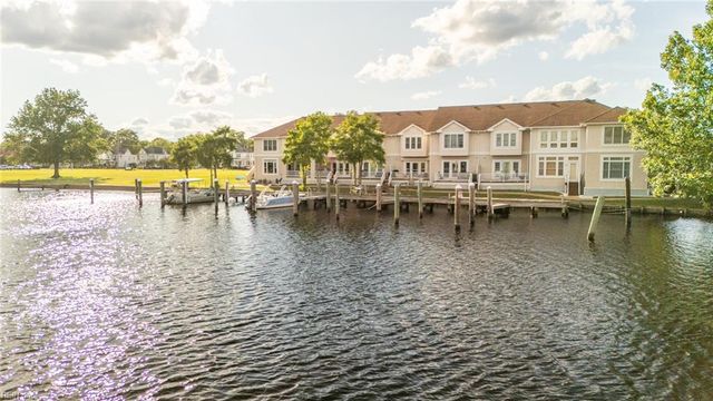 103 Continental DR # 3, Elizabeth City, NC 27909