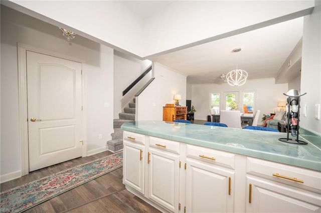 103 Continental DR # 3, Elizabeth City, NC 27909