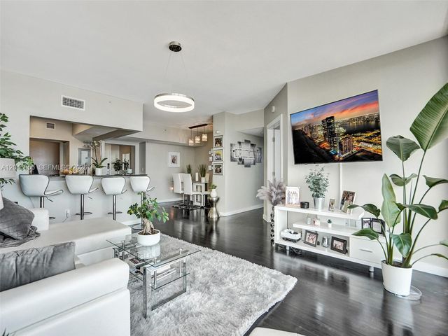 3020 NE 32nd Ave 925, Fort Lauderdale, FL 33308