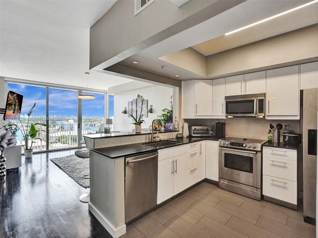3020 NE 32nd Ave 925, Fort Lauderdale, FL 33308
